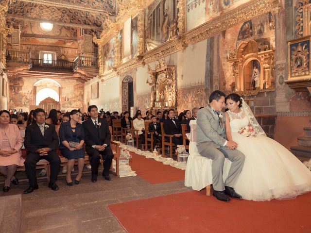 El matrimonio de Danilo y Milagros en Andahuaylillas, Cusco 29