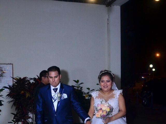 El matrimonio de Renzo y Nahija en Chorrillos, Lima 25