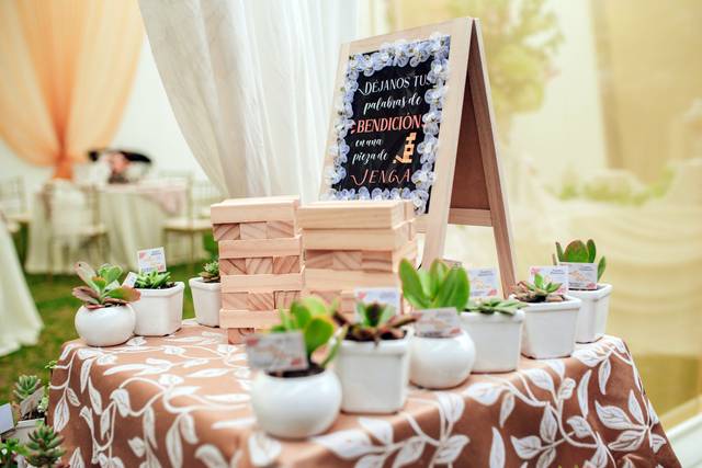 Consuelo de López Catering 2