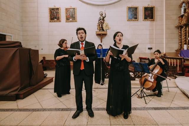 Coro Francia Producciones 1