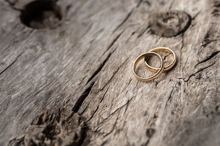 3 Preguntas para saber escoger los anillos de matrimonio ideales 💍 1
