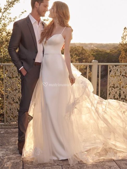 Vestido de novia con sobrefalda: elegante y original 4