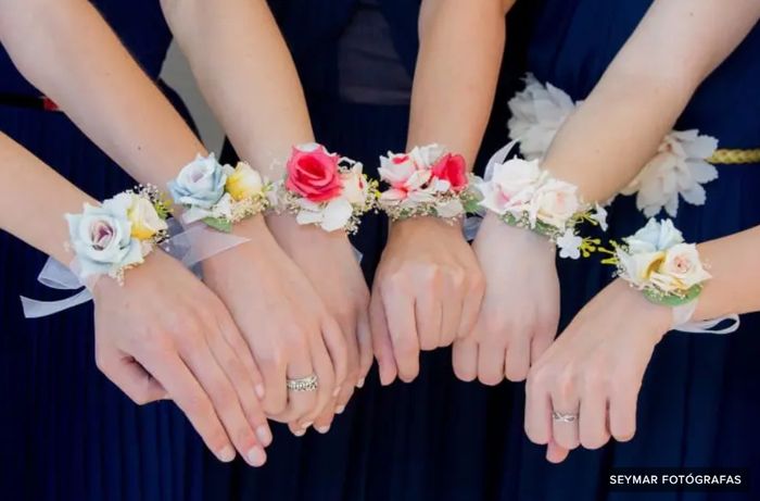 3 + 1 CORSAGES para invitadas especiales y/o damas de honor: ¡VOTA! 4