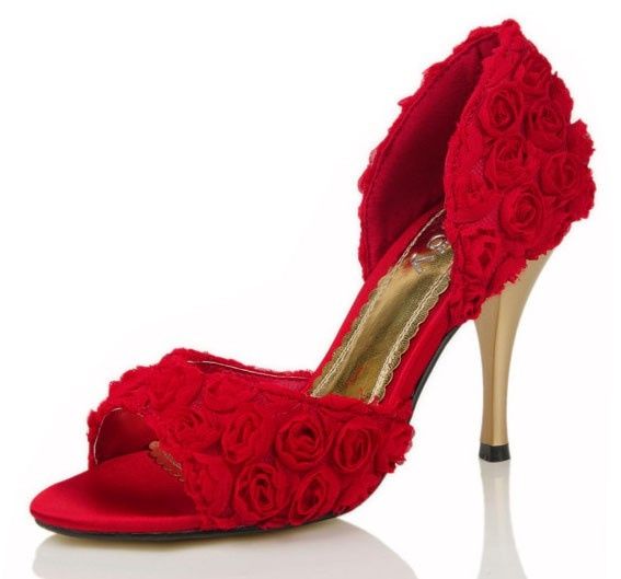 zapato de novia color rojo