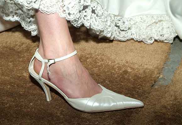 zapatos de novia en punta