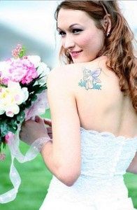 novia con tatuaje