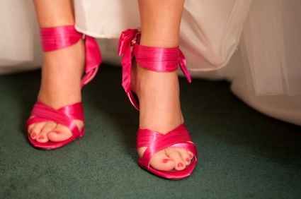 zapatos de novia fucsia