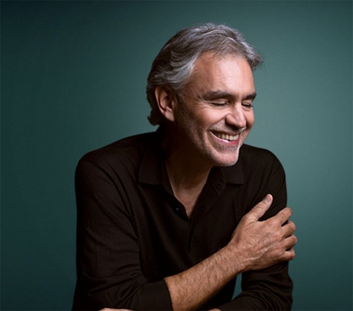 ¡Una boda real con Andrea Bocelli! 👑😍🎶 1