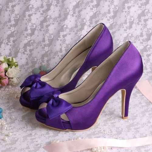 Zapatos en morado para tu matrimonio 