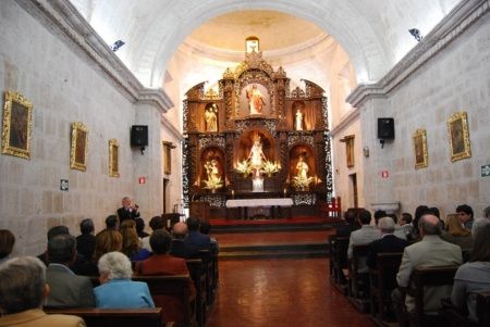 ¿Cuánto les ha costado la iglesia donde se casan? 2