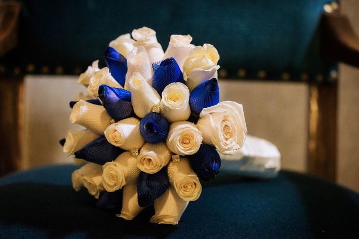 ¿Bouquets en Total Blue o sólo un toque de azul? 💐 3