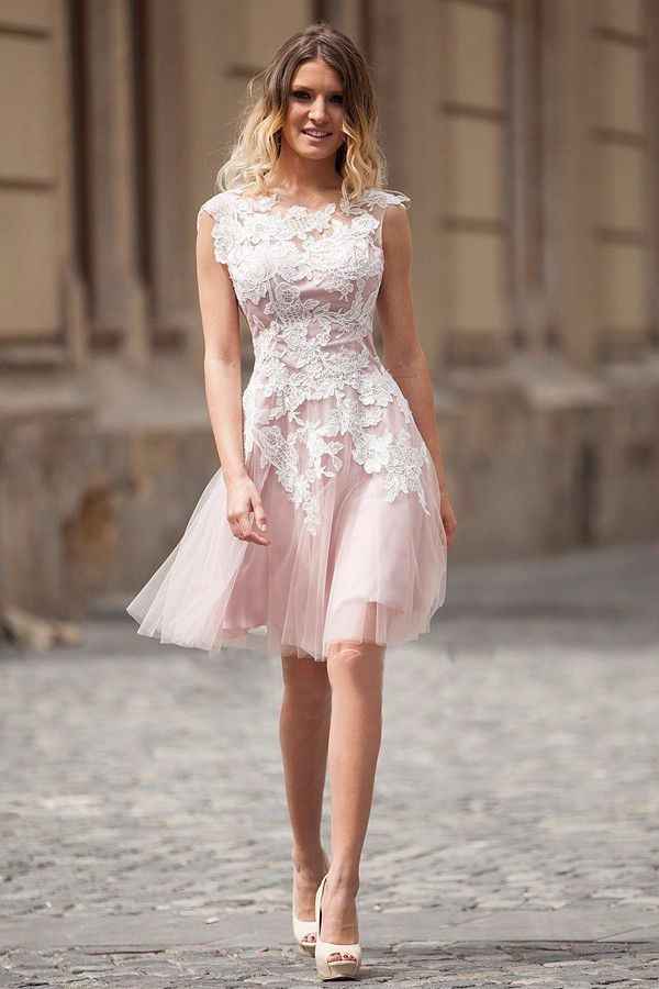 vestidos en tono rosa para boda civil o pedida de mano