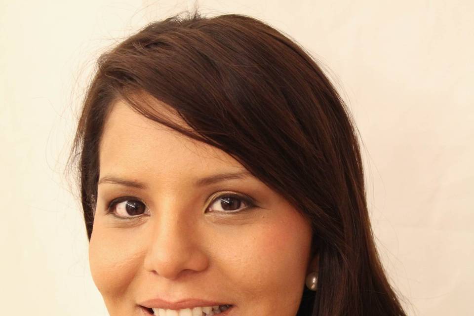 Karina Vizcarra Make Up