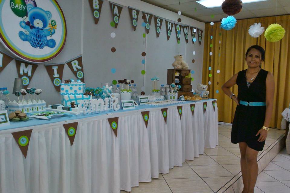 Mesa buffet de Baby shower