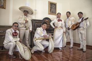 Mariachi Azteca Cusco