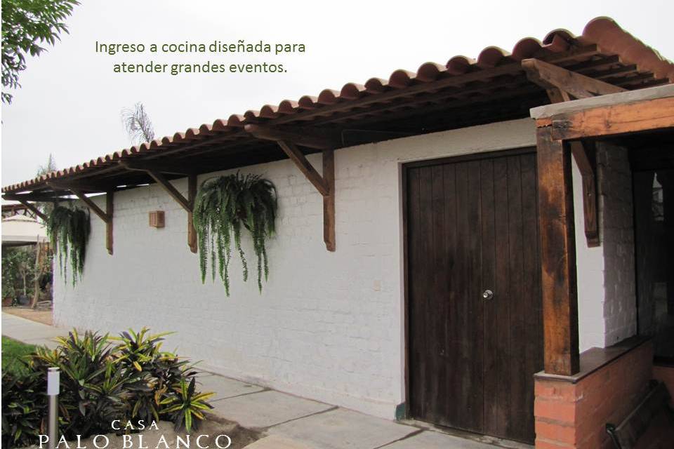 Casa Palo Blanco