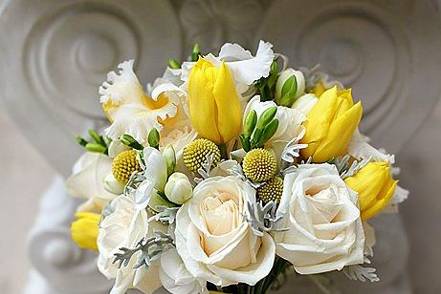 Bouquet perla y amarillo