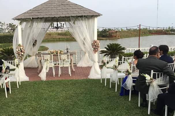 Altar en campo abierto