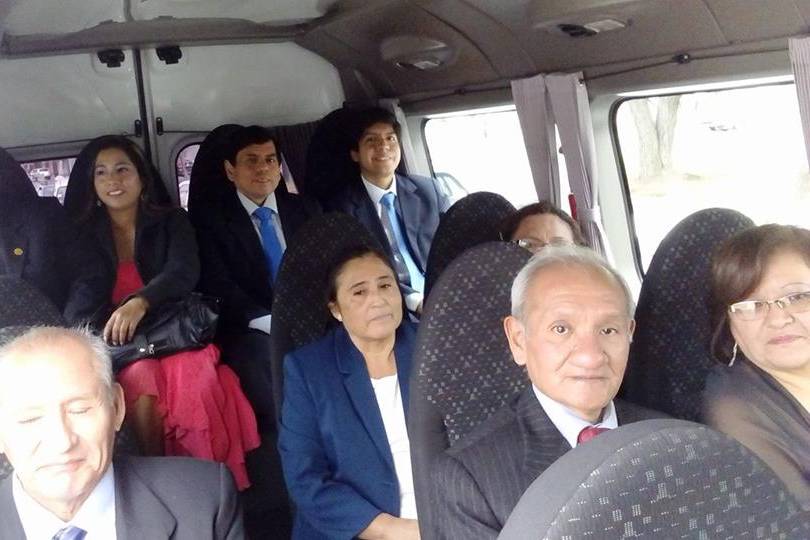 Unidad de 14 pasajeros