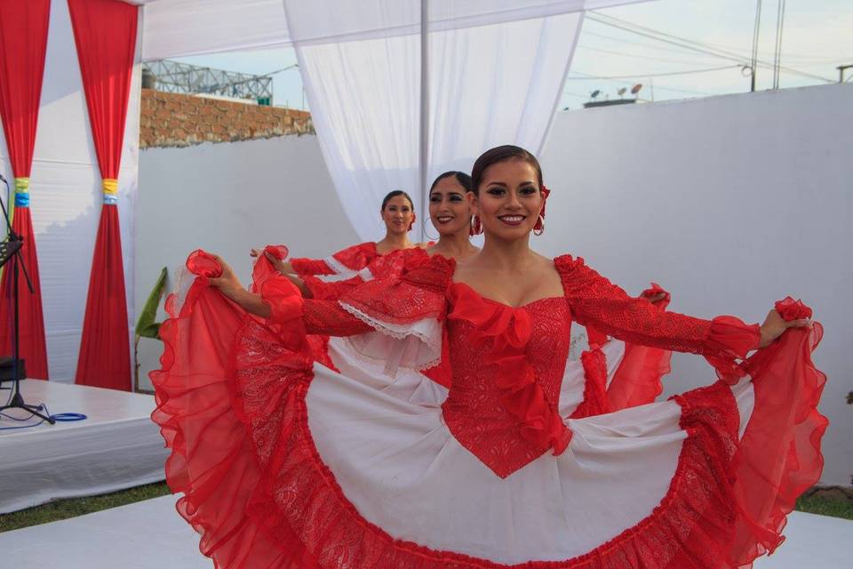 Presentación de danzas