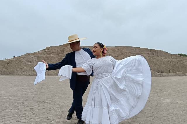 Compañía Folklórica Herencia del Perú
