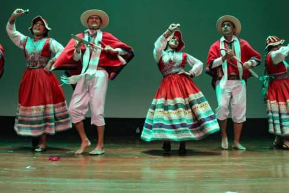 Compañía Folklórica Herencia del Perú