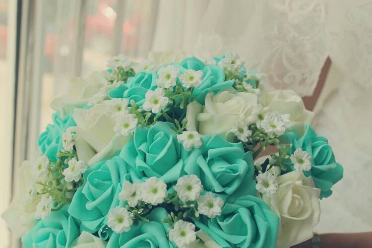 Bouquet con detalles verdes