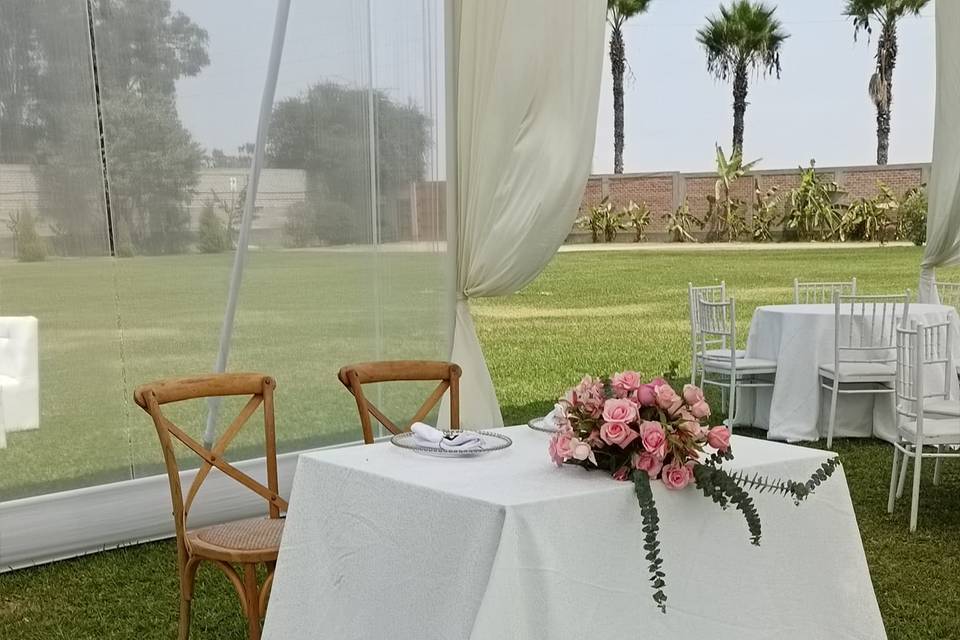 Mesa de los novios