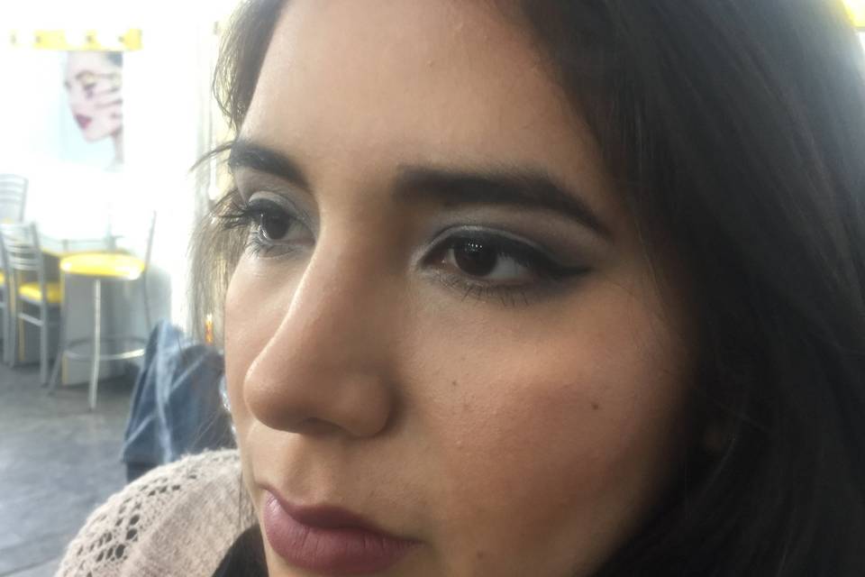 Sandra Enriquez Makeup Artist