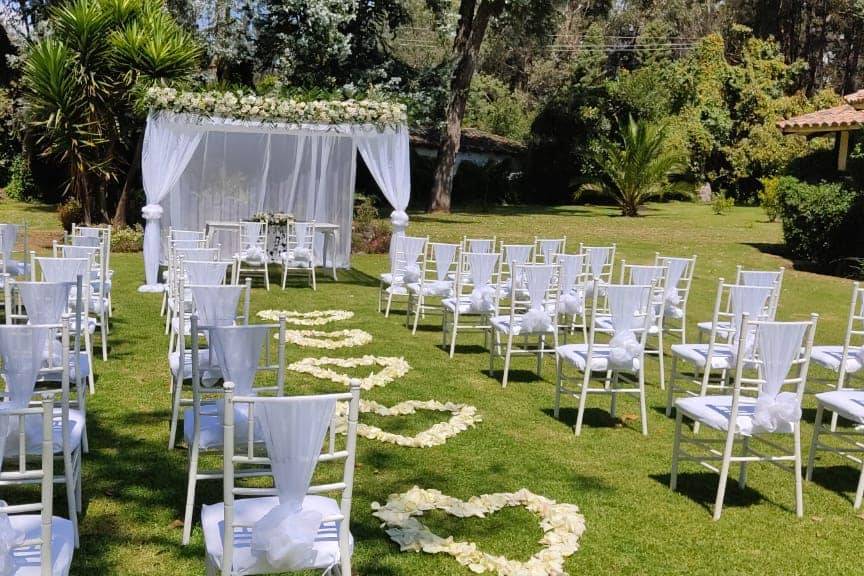 Boda religiosa en campo