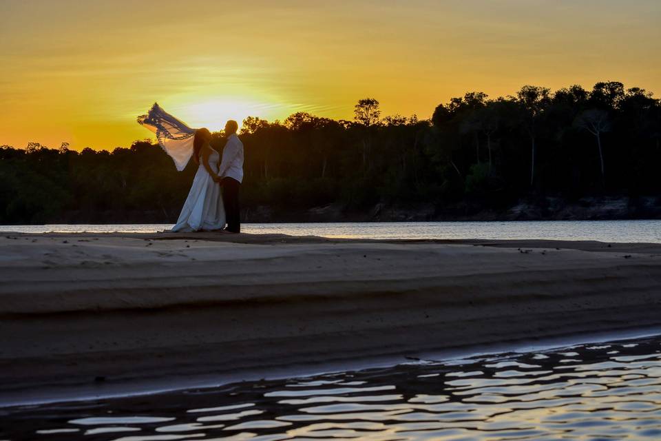 Postboda en el amazonas