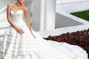 Vestido de novia con cola