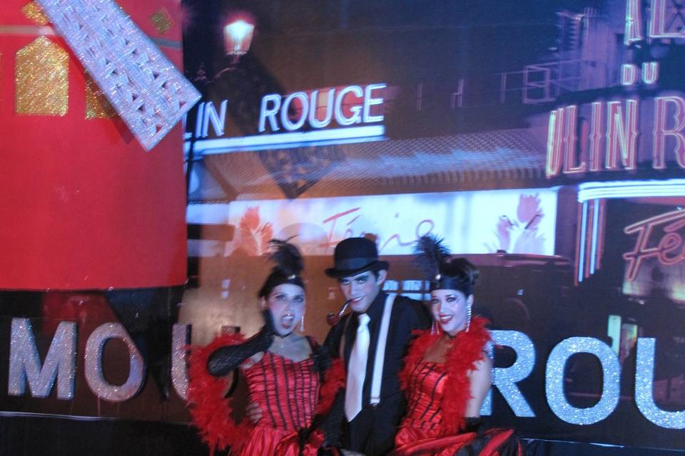 15 años Moulin Rouge Paris