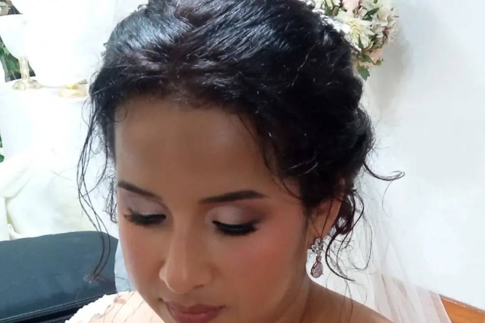 Karen Tuesta Makeup