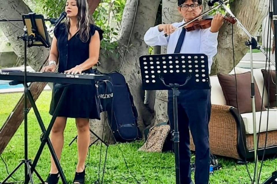 Recepción voz, piano y violín