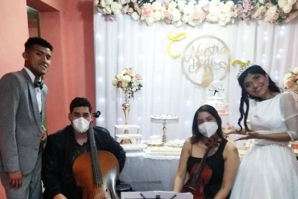 Con los novios