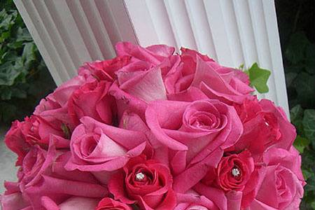 Bouquet de rosas y pedrería