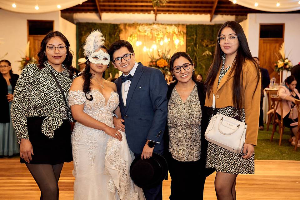 WEDDING TEAM