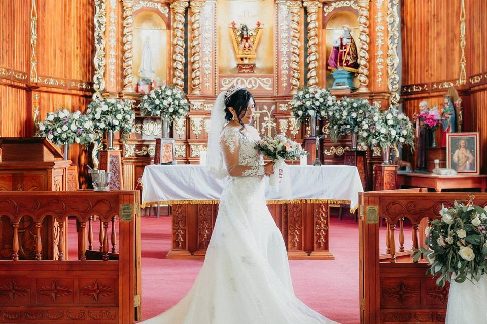 Maquillaje y peinado para novias