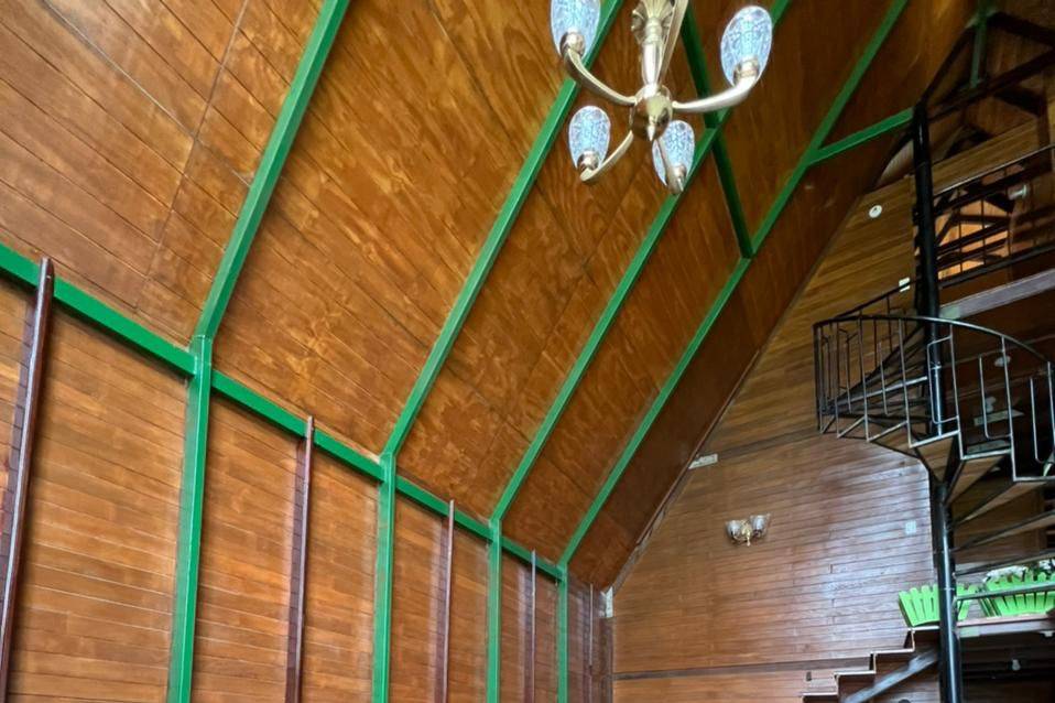 Interior casa verde