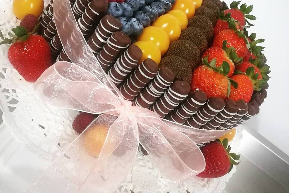 Torta de frutas y chocolate