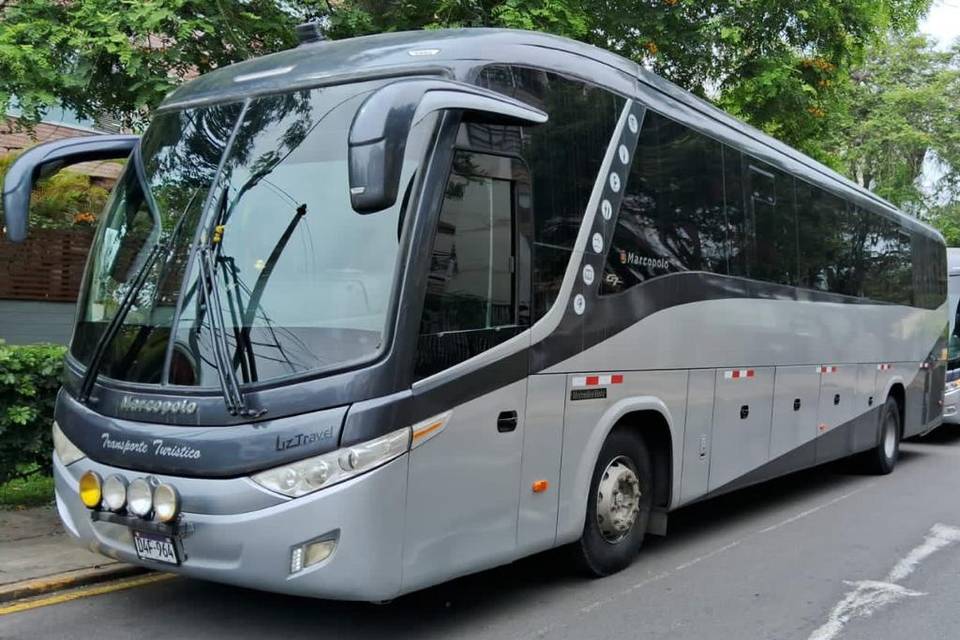 Bus de 45 y 50 asientos