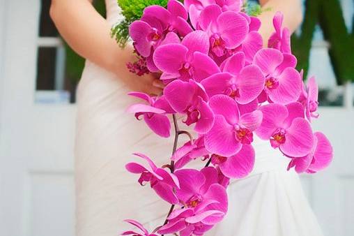 Bouquet de orquideas y rosas