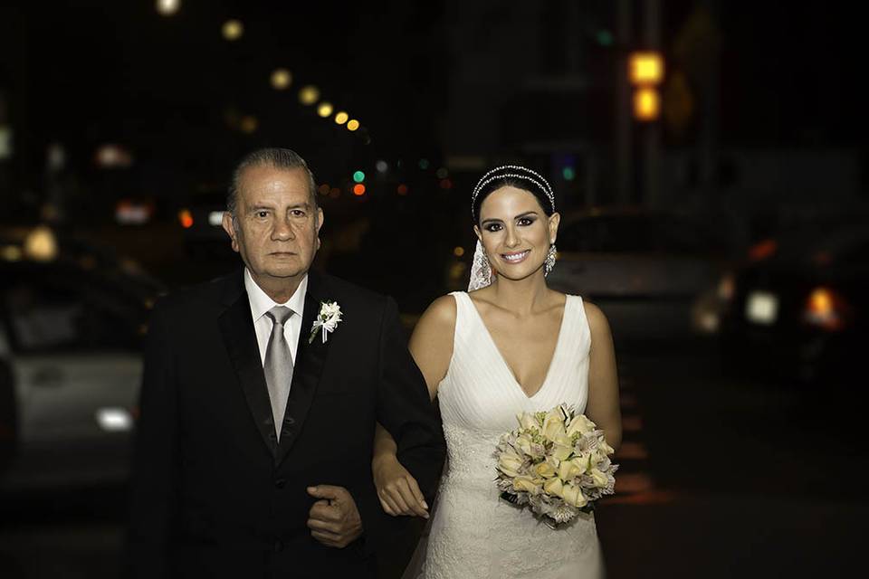 La novia y su papá