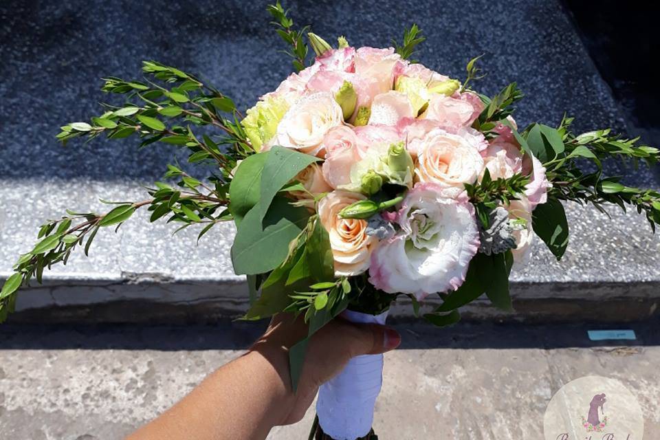 Bouquet de mini rosa