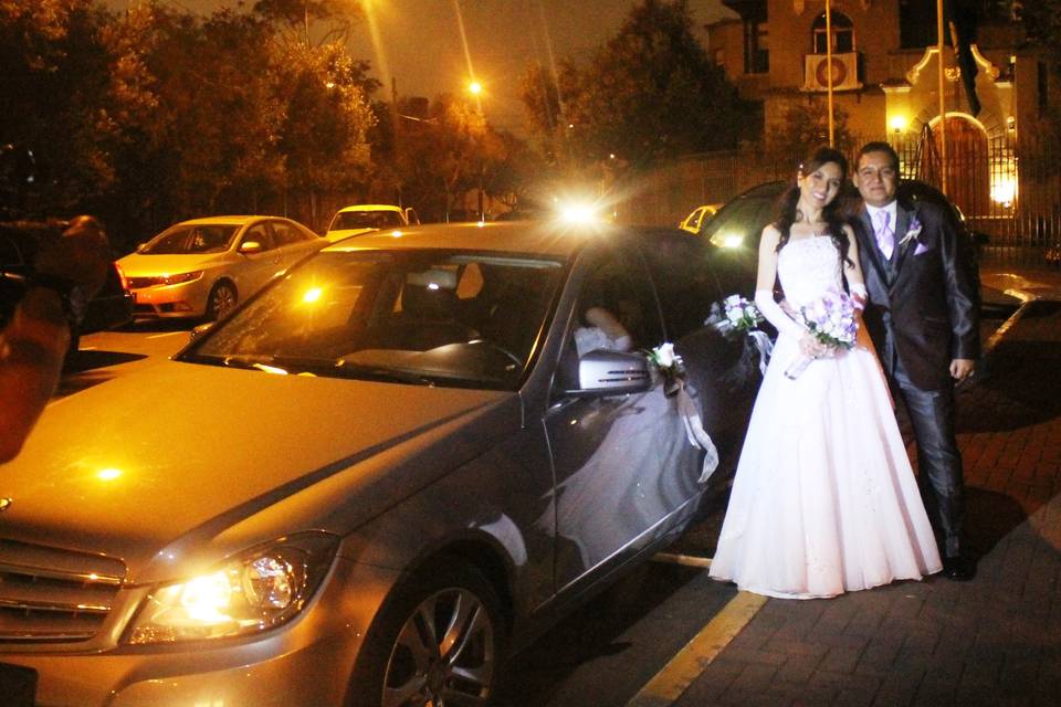 Mercdez benz weeding