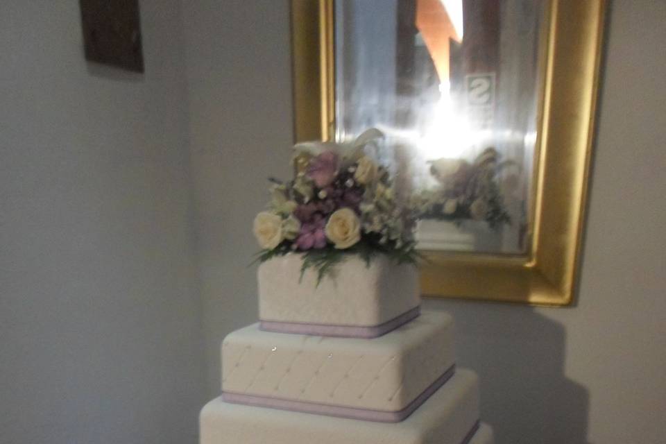 Torta de bodas en blanco