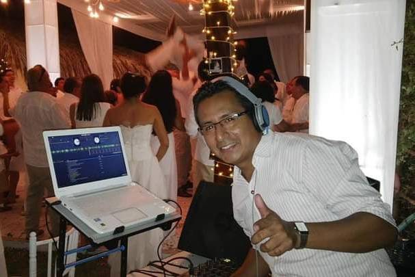 DJ Miguel Zegarra